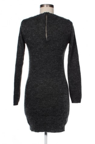 Kleid ONLY, Größe M, Farbe Grau, Preis 18,99 €