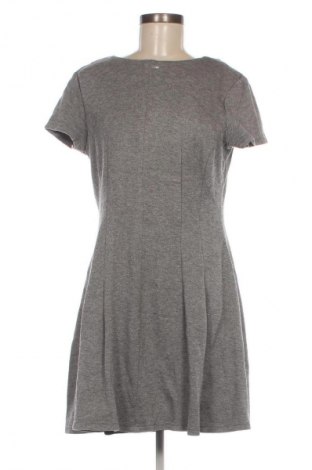 Kleid S.Oliver, Größe M, Farbe Grau, Preis 38,49 €