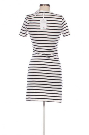 Sukienka Tommy Hilfiger, Rozmiar XS, Kolor Kolorowy, Cena 799,99 zł
