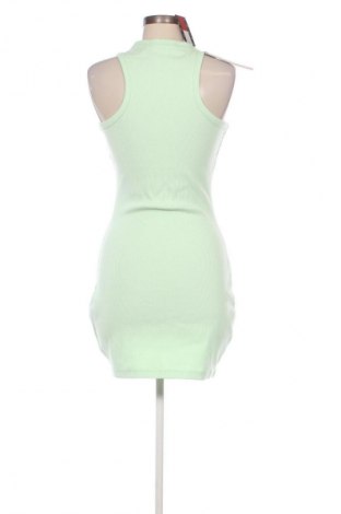 Kleid Tommy Jeans, Größe M, Farbe Grün, Preis € 117,99