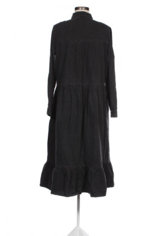 Kleid Vero Moda, Größe XL, Farbe Schwarz, Preis 24,55 €