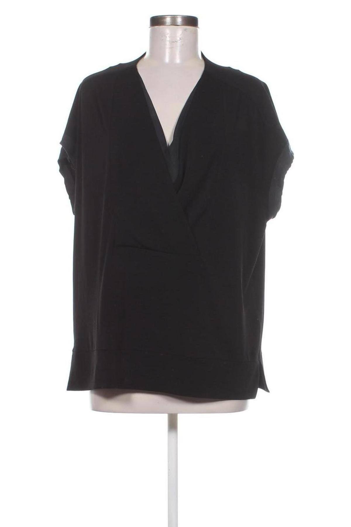 Damen Shirt By Malene Birger, Größe M, Farbe Schwarz, Preis 56,27 €