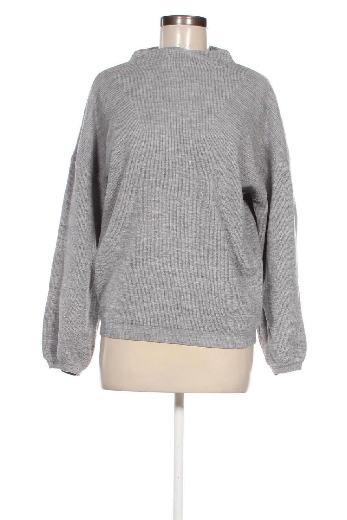 Damenpullover Stradivarius, Größe M, Farbe Grau, Preis 14,84 €