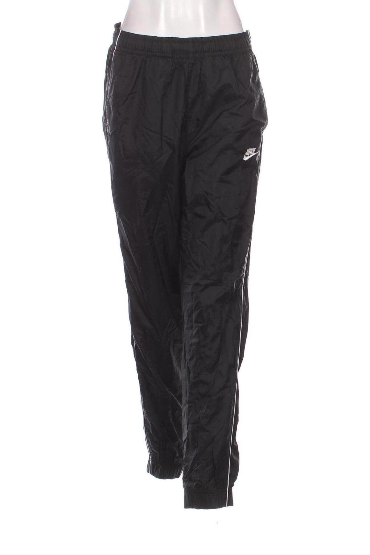 Pantaloni trening de femei Nike, Mărime M, Culoare Negru, Preț 134,99 Lei