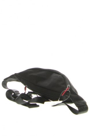 Ľadvinka  FILA, Farba Čierna, Cena  14,95 €