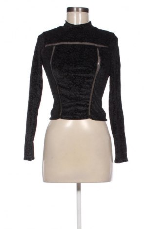 Női blúz Bershka, Méret M, Szín Fekete, Ár 4 042 Ft