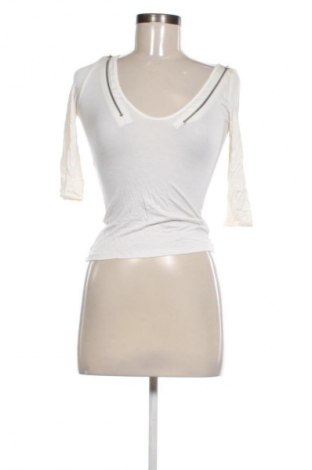 Γυναικεία μπλούζα Guess, Μέγεθος XS, Χρώμα Εκρού, Τιμή 25,00 €