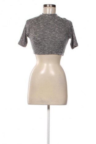 Dámská halenka Gymshark, Velikost S, Barva Šedá, Cena  397,00 Kč