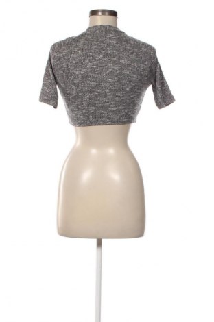 Dámská halenka Gymshark, Velikost S, Barva Šedá, Cena  397,00 Kč