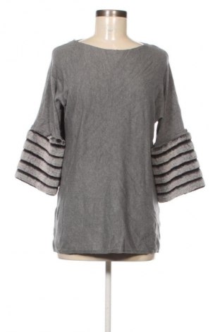 Дамска блуза Monogram, Размер L, Цвят Сив, Цена 4,60 €