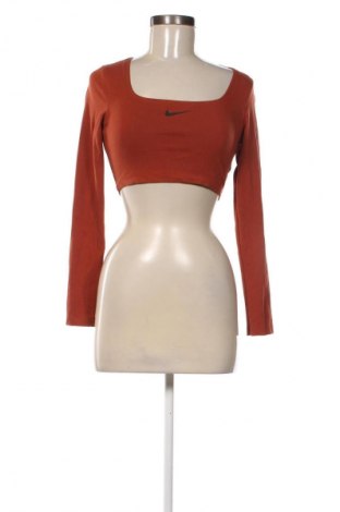 Γυναικεία μπλούζα Nike, Μέγεθος S, Χρώμα Καφέ, Τιμή 25,00 €