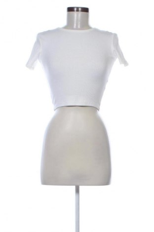 Damen Shirt Pull&Bear, Größe S, Farbe Weiß, Preis € 9,78