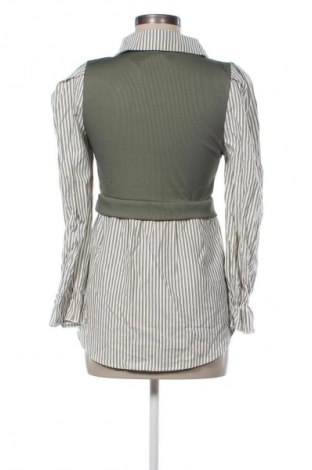 Damen Shirt SHEIN, Größe M, Farbe Mehrfarbig, Preis 10,00 €