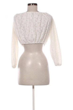 Damen Shirt Sinsay, Größe M, Farbe Weiß, Preis 9,78 €