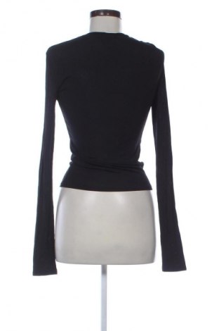 Dámská halenka Sisley, Velikost S, Barva Černá, Cena  709,00 Kč