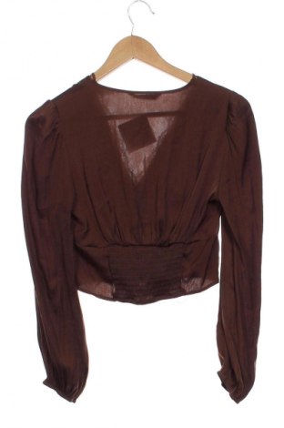 Дамска блуза Stradivarius, Размер S, Цвят Кафяв, Цена 9,71 €