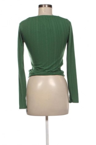 Damen Shirt Stradivarius, Größe S, Farbe Grün, Preis € 9,78