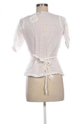 Női blúz Unbranded, Méret L, Szín Fehér, Ár 4 132 Ft