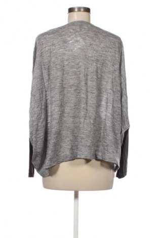 Γυναικεία μπλούζα United Colors Of Benetton, Μέγεθος L, Χρώμα Γκρί, Τιμή 10,99 €
