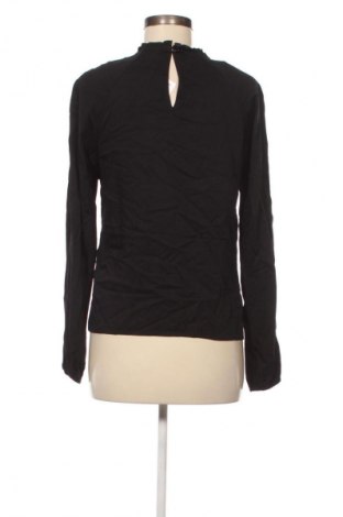 Дамска блуза VILA, Размер XS, Цвят Черен, Цена 3,57 €