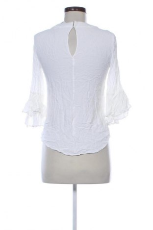 Γυναικεία μπλούζα Zara, Μέγεθος M, Χρώμα Λευκό, Τιμή 13,80 €