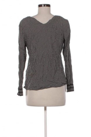 Γυναικεία μπλούζα Zero, Μέγεθος M, Χρώμα Πολύχρωμο, Τιμή 17,00 €