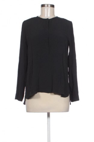 Damen Shirt i Blues, Größe M, Farbe Schwarz, Preis 41,99 €