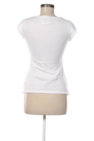 Γυναικείο t-shirt Guess, Μέγεθος S, Χρώμα Λευκό, Τιμή 21,99 €