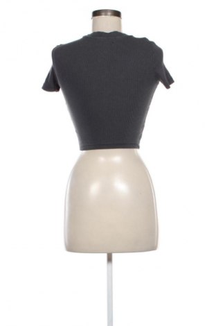 Dámske tričko House, Veľkosť XS, Farba Sivá, Cena  8,68 €