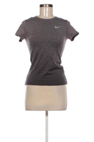 Damen T-Shirt Nike, Größe XS, Farbe Mehrfarbig, Preis € 17,99