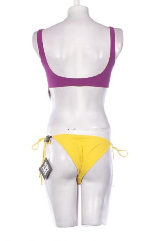 Damen-Badeanzug Square, Größe M, Farbe Mehrfarbig, Preis 32,99 €