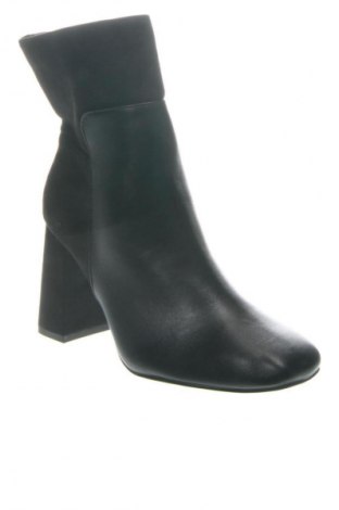 Dámské boty  About You, Velikost 40, Barva Černá, Cena  1 149,00 Kč