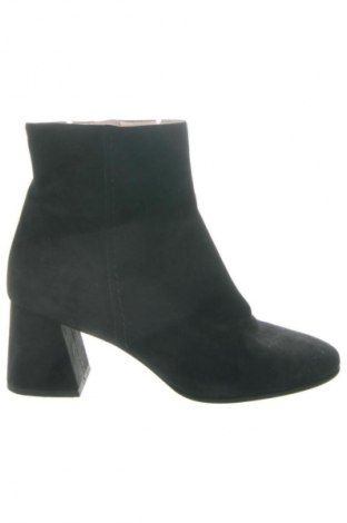 Dámské boty  Daniele Ancarani, Velikost 37, Barva Černá, Cena  4 130,00 Kč