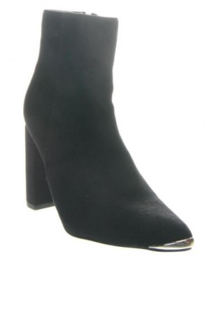 Dámské boty  DeeZee, Velikost 37, Barva Černá, Cena  819,00 Kč