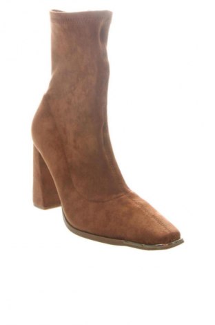 Dámské poltopánky Mia, Veľkosť 40, Farba Hnedá, Cena  58,00 €