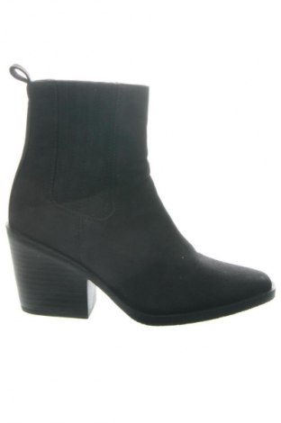 Dámské boty  ONLY, Velikost 38, Barva Černá, Cena  769,00 Kč