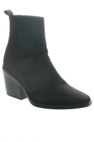 Dámské boty  ONLY, Velikost 38, Barva Černá, Cena  769,00 Kč