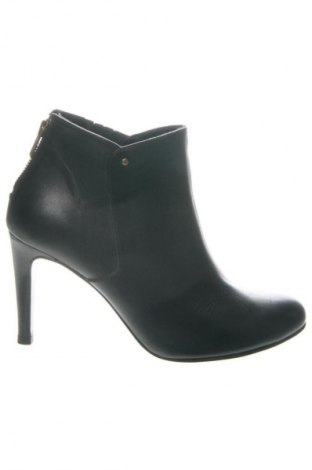 Dámské boty  Pablo, Velikost 39, Barva Černá, Cena  3 799,00 Kč