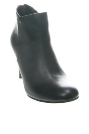 Dámské boty  Pablo, Velikost 39, Barva Černá, Cena  3 799,00 Kč