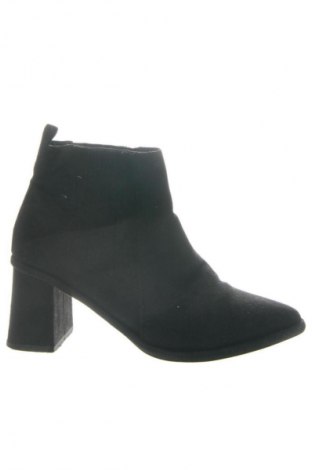 Dámské boty  Reserved, Velikost 37, Barva Černá, Cena  819,00 Kč