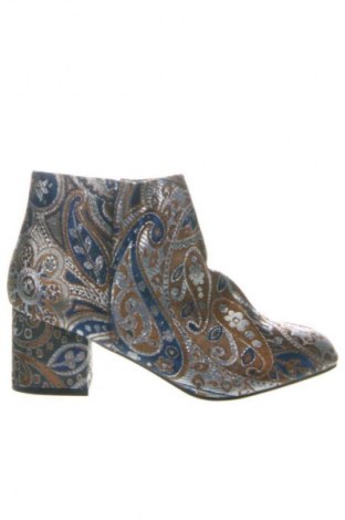 Dámské boty  Sacha, Velikost 39, Barva Vícebarevné, Cena  2 349,00 Kč