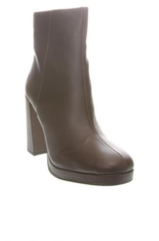 Dámské boty  Steve Madden, Velikost 43, Barva Hnědá, Cena  2 699,00 Kč