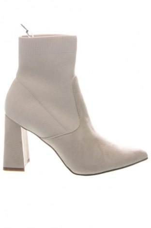 Dámské boty  Steve Madden, Velikost 36, Barva Béžová, Cena  3 249,00 Kč