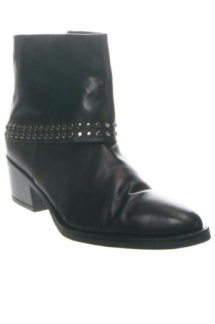 Dámské boty  Tamaris, Velikost 40, Barva Černá, Cena  1 629,00 Kč