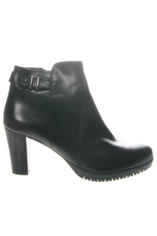 Dámské boty  Tamaris, Velikost 42, Barva Černá, Cena  1 899,00 Kč