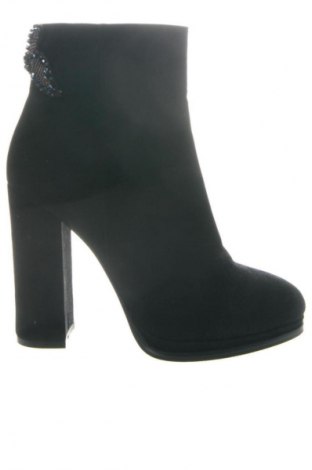 Dámské boty  Unbranded, Velikost 40, Barva Černá, Cena  999,00 Kč