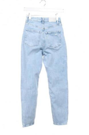 Női farmernadrág Bershka, Méret XXS, Szín Kék, Ár 6 198 Ft