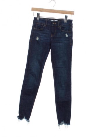 Γυναικείο Τζίν Bershka, Μέγεθος XXS, Χρώμα Μπλέ, Τιμή 14,83 €