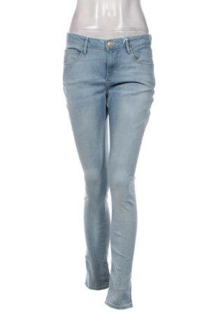 Női farmernadrág Guess, Méret L, Szín Kék, Ár 44 009 Ft