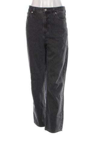 Dámske džínsy  Levi's, Veľkosť S, Farba Sivá, Cena  82,95 €